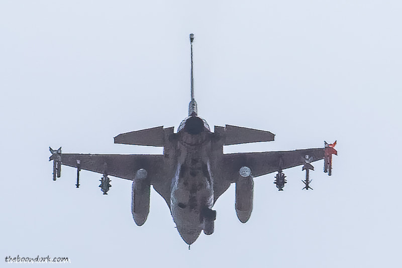 F-16 directly overhead
