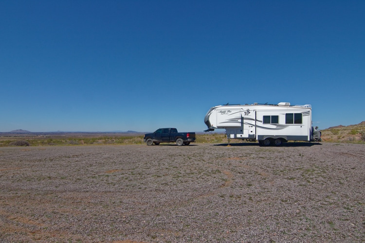 Boondocking at rock hound state Park New Mexico