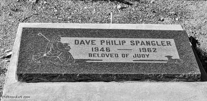 Gravesite Quartzsite Arizona headstone Picture