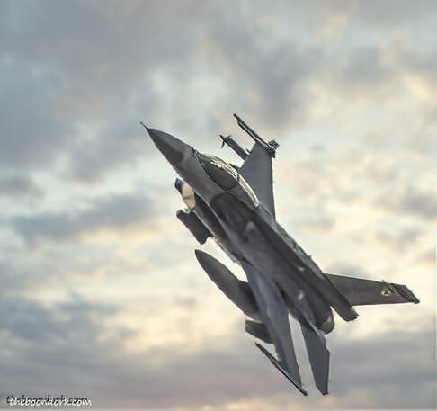 F-16 bombing run