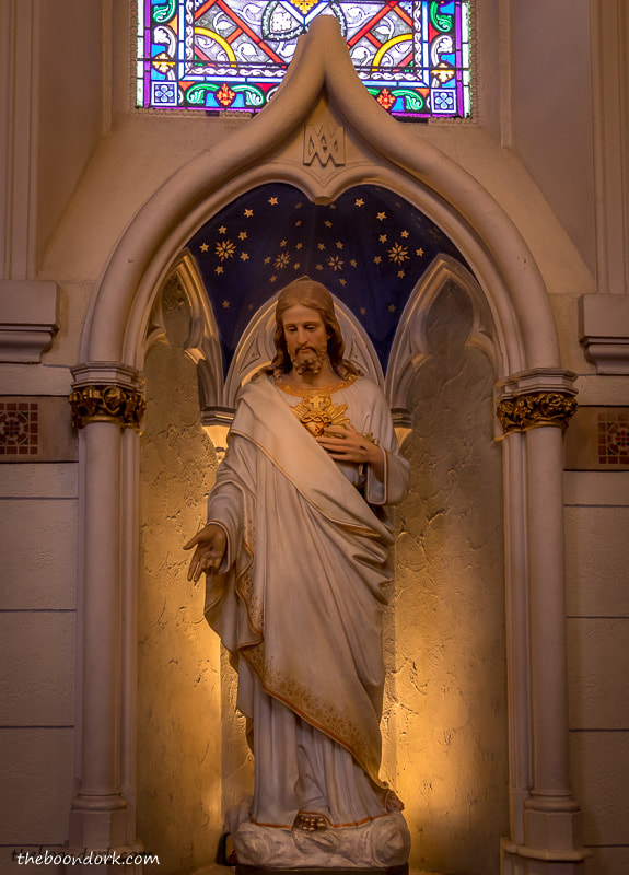 Statue of Jesus Loretto church