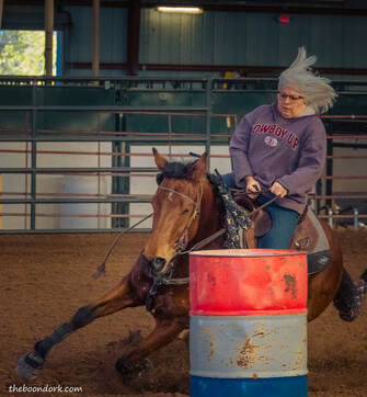 Barrel racing lady Picture